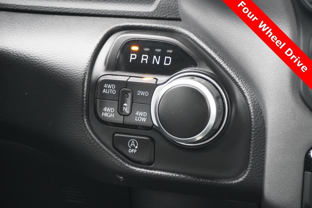 2022 RAM 1500 Big Horn Crew Cab 4x4 5'7' Box