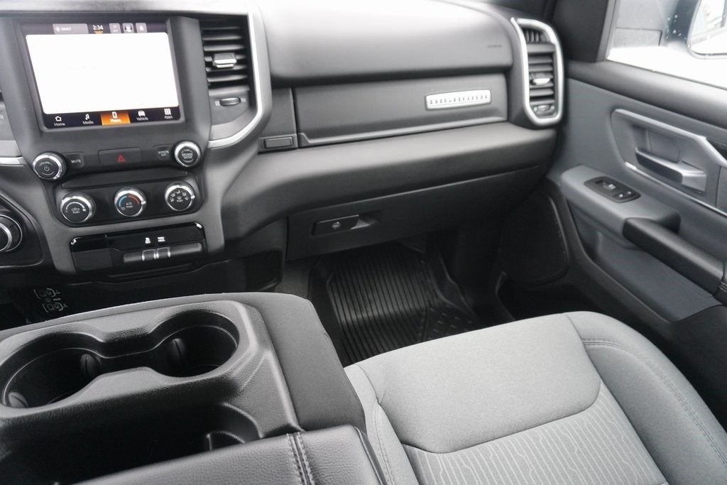 2022 RAM 1500 Big Horn Crew Cab 4x4 5'7' Box