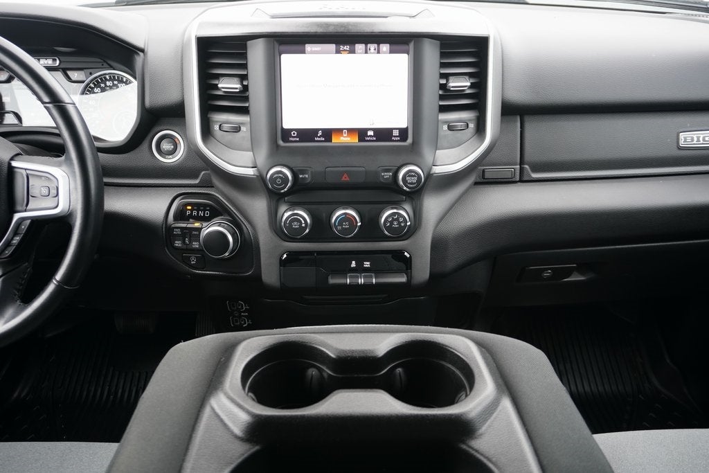 2022 RAM 1500 Big Horn Crew Cab 4x4 5'7' Box