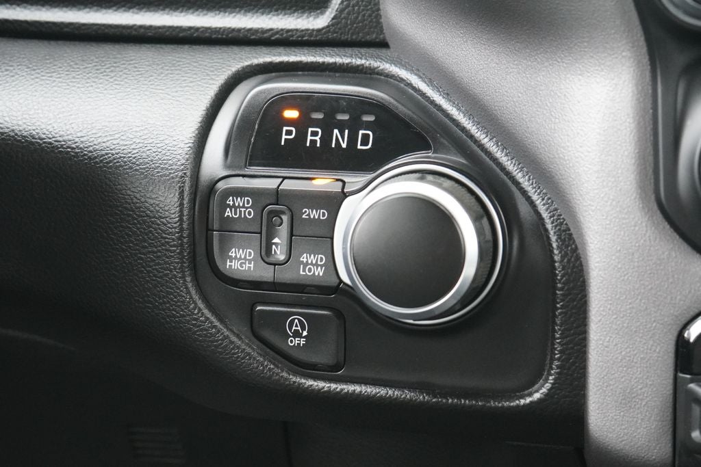 2023 RAM 1500 Big Horn Crew Cab 4x4 5'7' Box