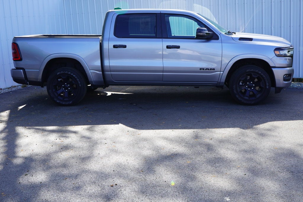 2025 RAM 1500 Big Horn Crew Cab 4x4 5'7' Box
