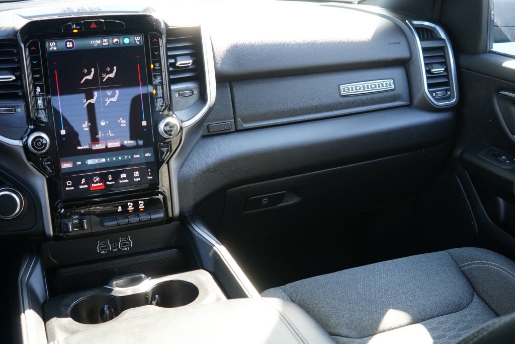 2025 RAM 1500 Big Horn Crew Cab 4x4 5'7' Box
