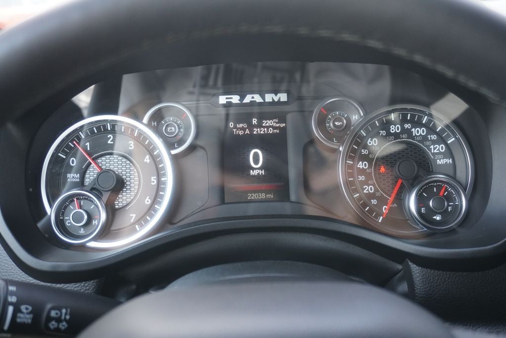 2025 RAM 1500 Big Horn Crew Cab 4x4 5'7' Box