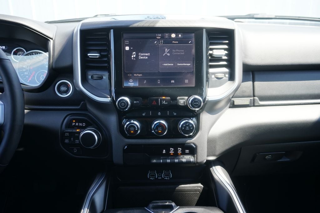 2025 RAM 1500 Big Horn Crew Cab 4x4 5'7' Box
