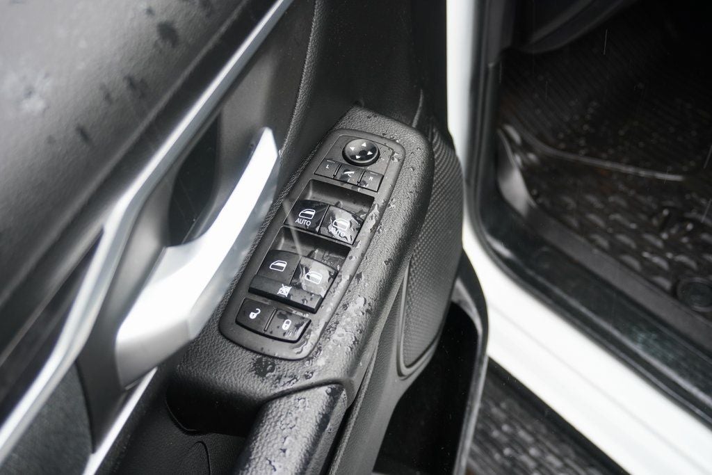 2021 RAM 1500 Big Horn Crew Cab 4x4 5'7' Box