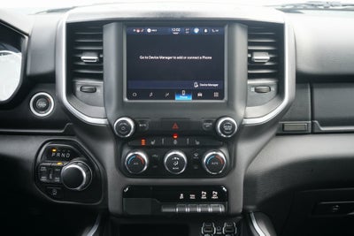 2022 RAM 1500 Big Horn Crew Cab 4x4 5'7' Box