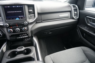 2022 RAM 1500 Big Horn Crew Cab 4x4 5'7' Box