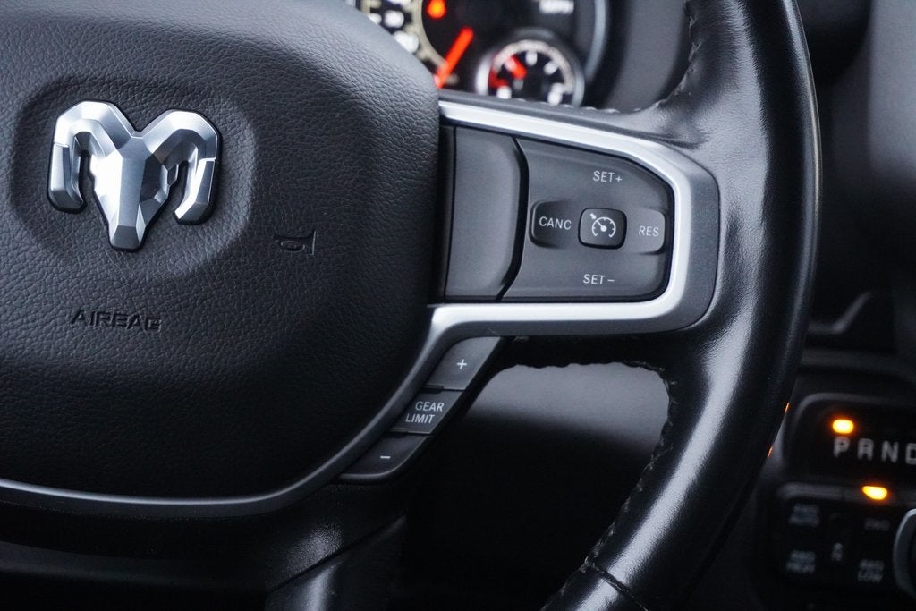 2022 RAM 1500 Big Horn Crew Cab 4x4 5'7' Box