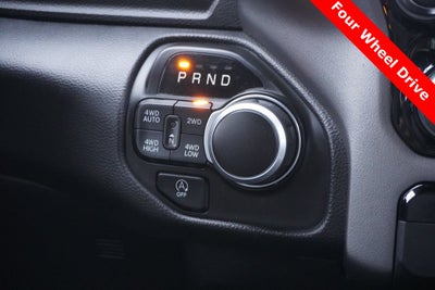 2022 RAM 1500 Big Horn Crew Cab 4x4 5'7' Box