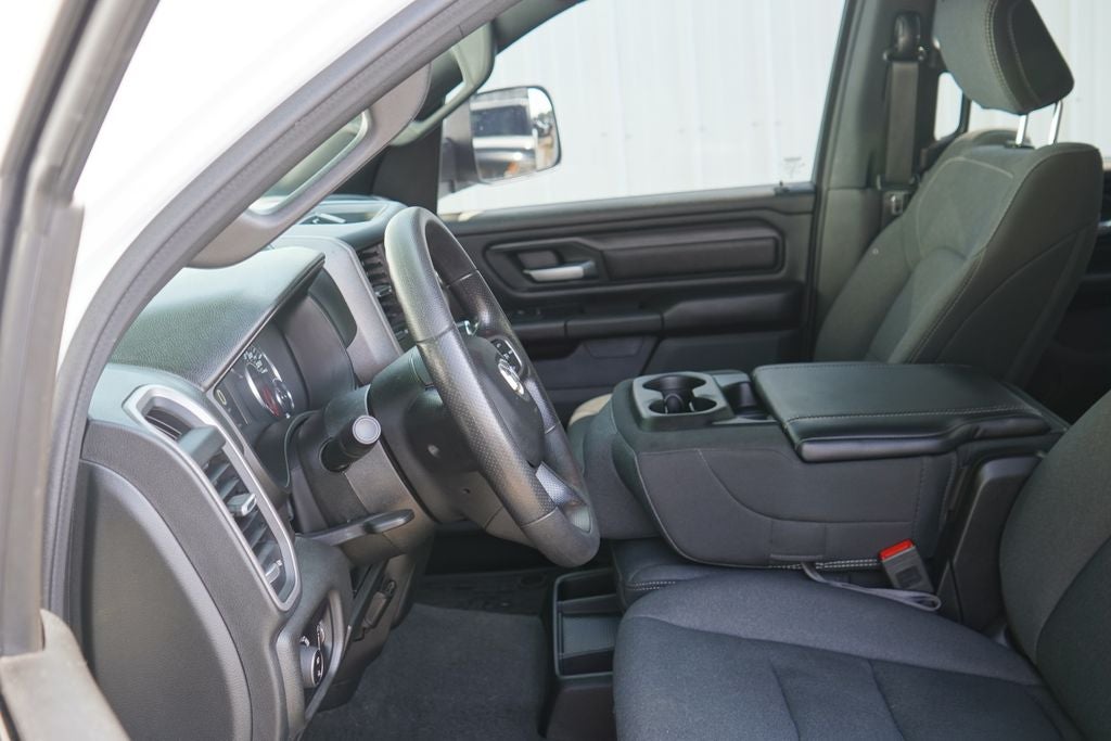 2024 RAM 1500 Tradesman Crew Cab 4x4 5'7' Box
