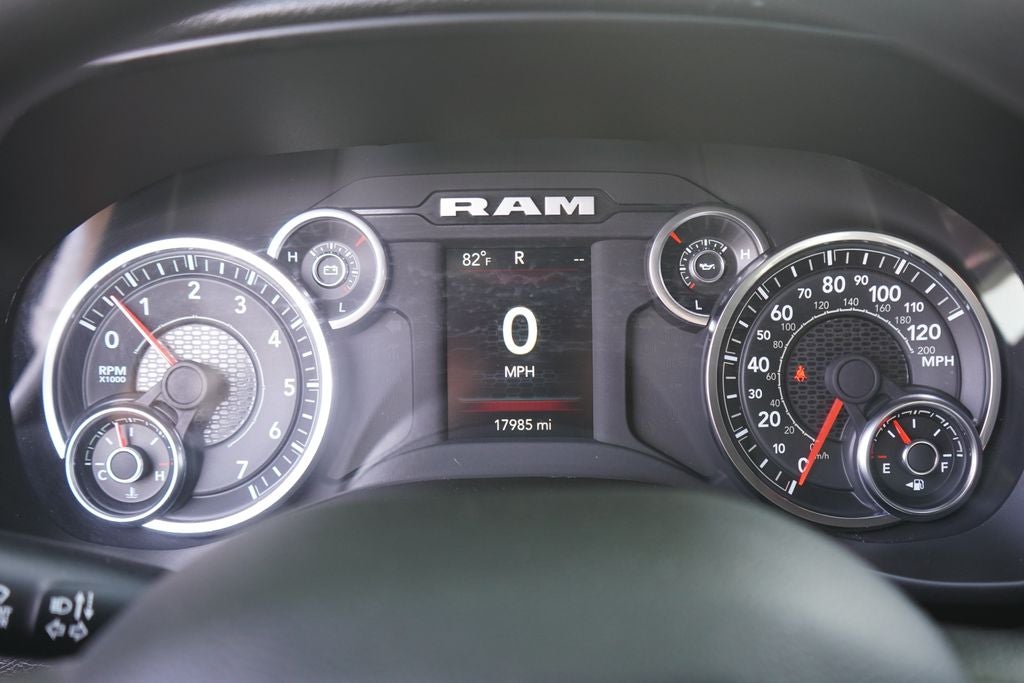 2024 RAM 1500 Tradesman Crew Cab 4x4 5'7' Box
