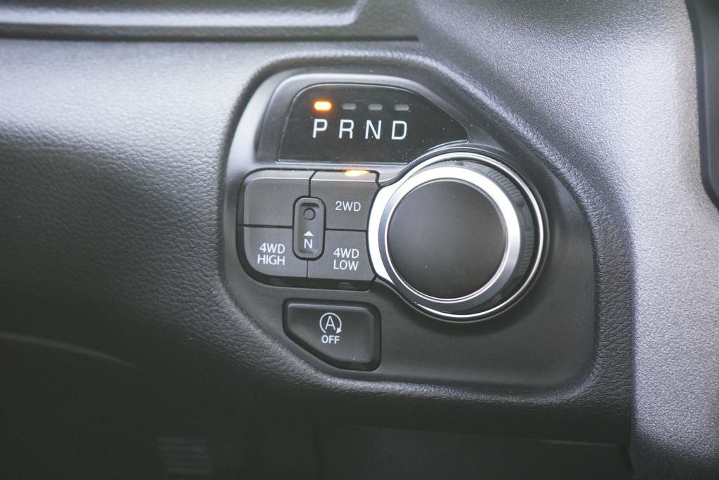 2024 RAM 1500 Tradesman Crew Cab 4x4 5'7' Box