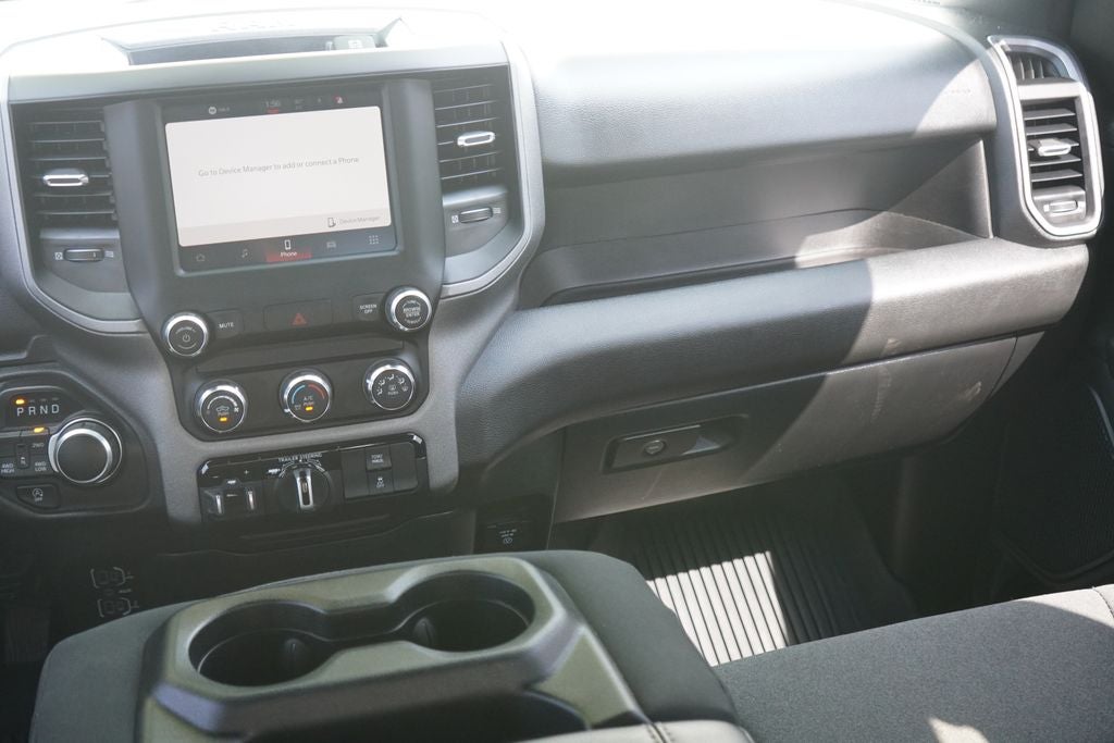 2024 RAM 1500 Tradesman Crew Cab 4x4 5'7' Box