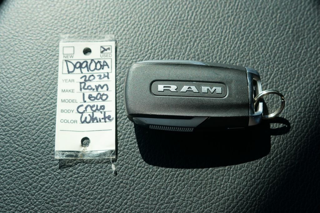 2024 RAM 1500 Tradesman Crew Cab 4x4 5'7' Box