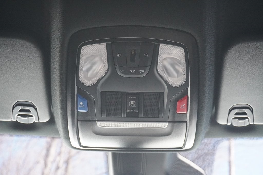 2025 RAM 1500 Tradesman Crew Cab 4x4 5'7' Box