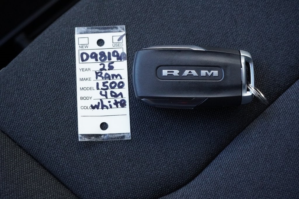 2025 RAM 1500 Tradesman Crew Cab 4x4 5'7' Box