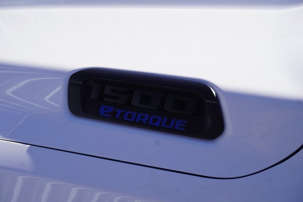 2025 RAM 1500 Tradesman Crew Cab 4x4 5'7' Box