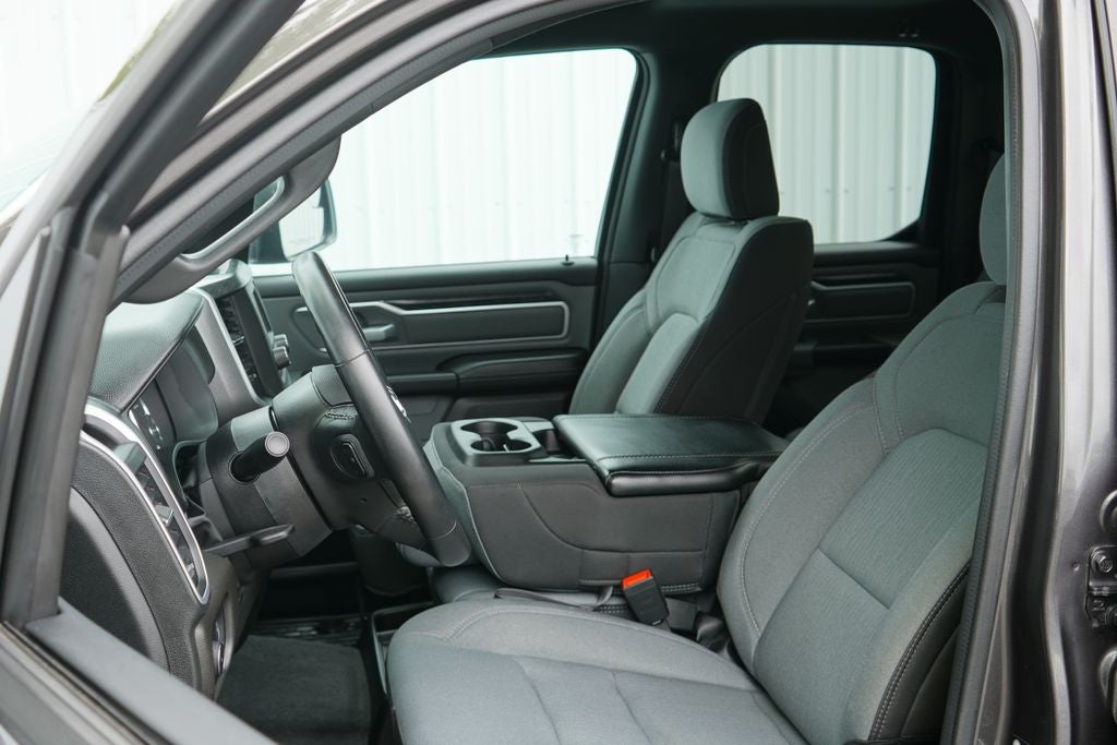 2023 RAM 1500 Big Horn Quad Cab 4x4 6'4' Box