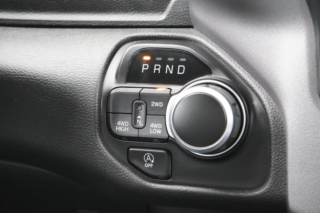 2023 RAM 1500 Big Horn Quad Cab 4x4 6'4' Box