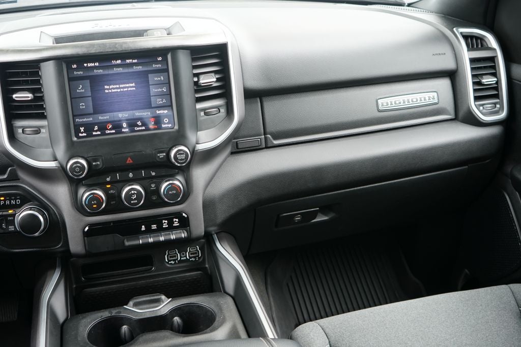 2021 RAM 1500 Big Horn Quad Cab 4x4 6'4' Box