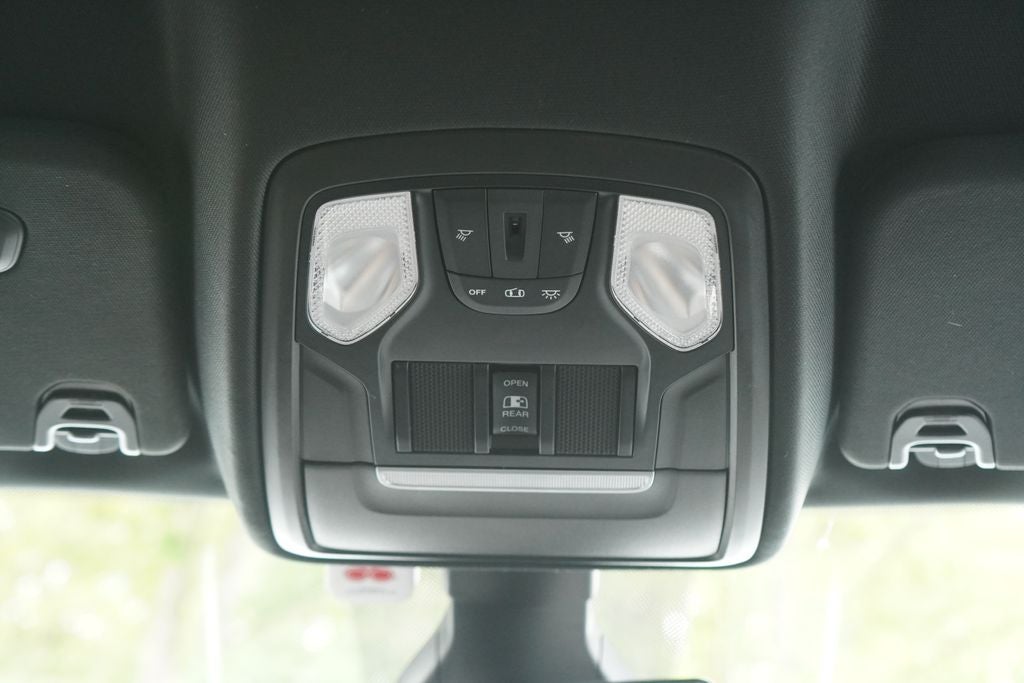 2021 RAM 1500 Big Horn Quad Cab 4x4 6'4' Box