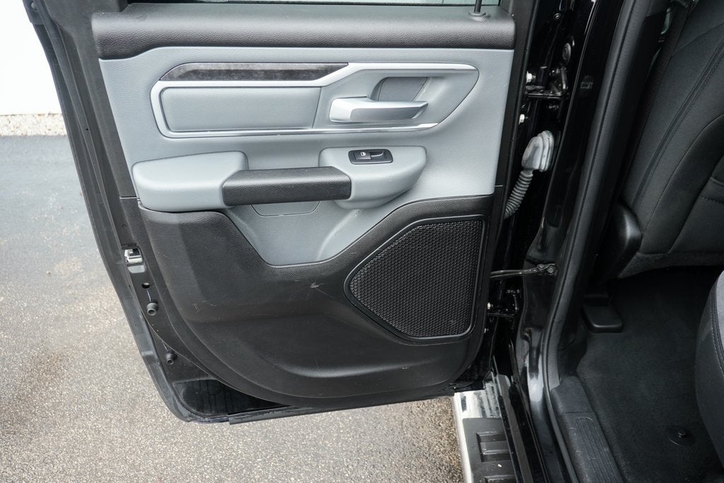 2021 RAM 1500 Big Horn Quad Cab 4x4 6'4' Box