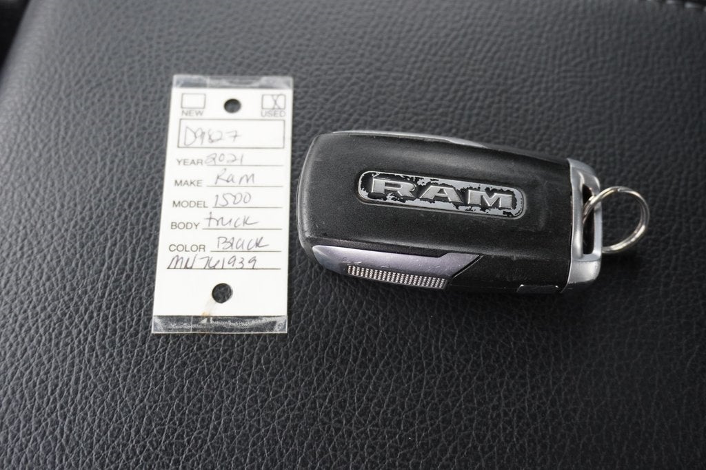 2021 RAM 1500 Big Horn Quad Cab 4x4 6'4' Box