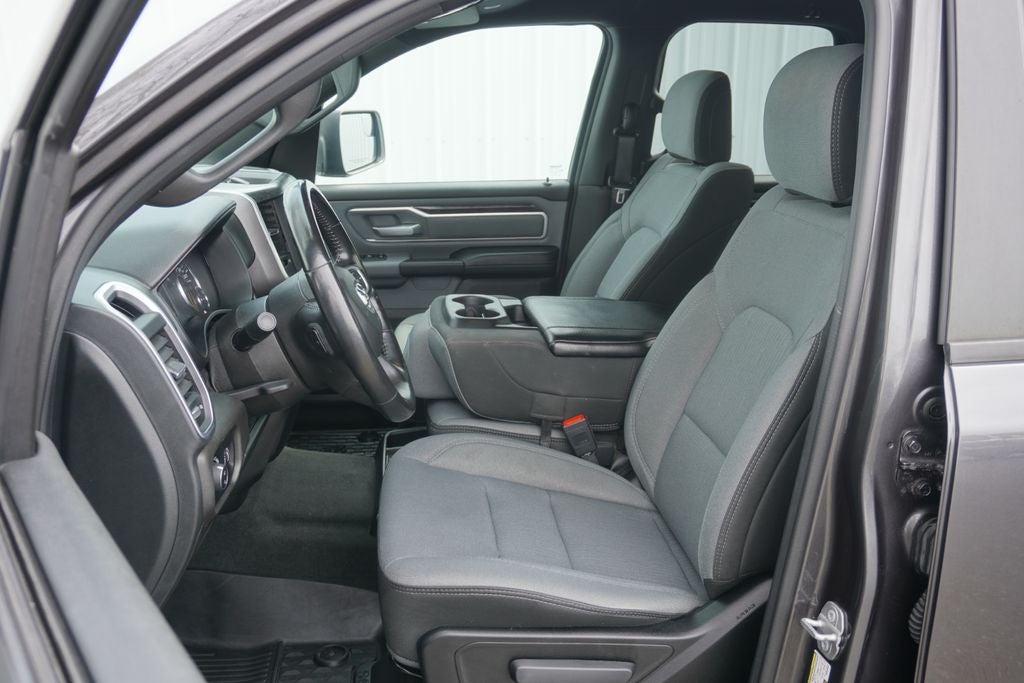 2021 RAM 1500 Big Horn Quad Cab 4x4 6'4' Box