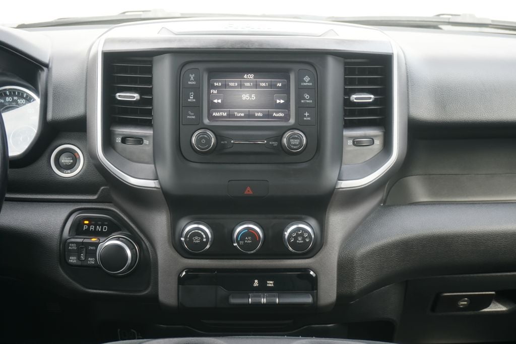 2021 RAM 1500 Big Horn Quad Cab 4x4 6'4' Box