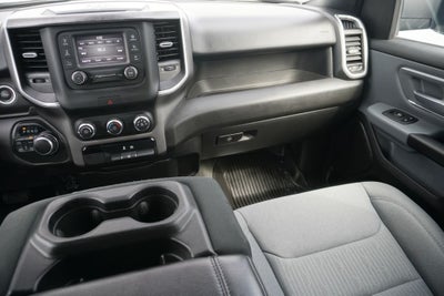 2021 RAM 1500 Big Horn Quad Cab 4x4 6'4' Box
