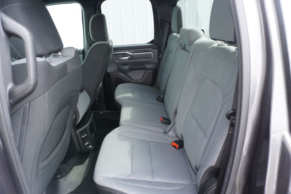 2021 RAM 1500 Big Horn Quad Cab 4x4 6'4' Box