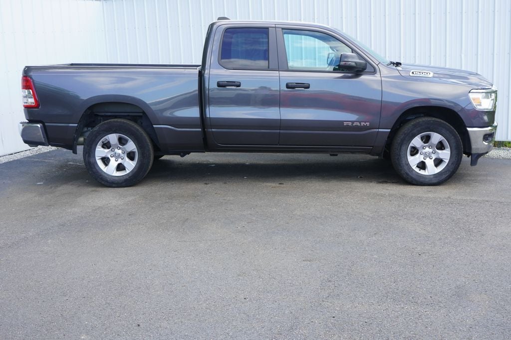 2023 RAM 1500 Big Horn Quad Cab 4x4 6'4' Box
