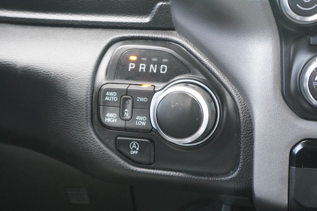 2023 RAM 1500 Big Horn Quad Cab 4x4 6'4' Box