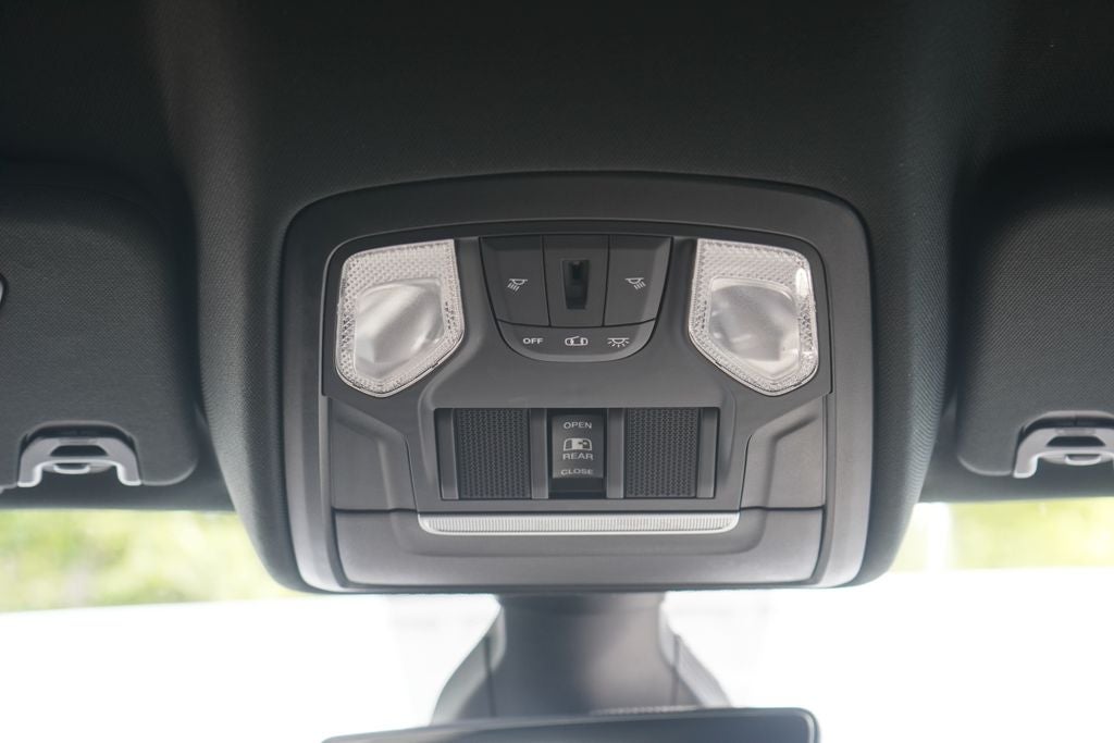 2021 RAM 1500 Big Horn Quad Cab 4x4 6'4' Box