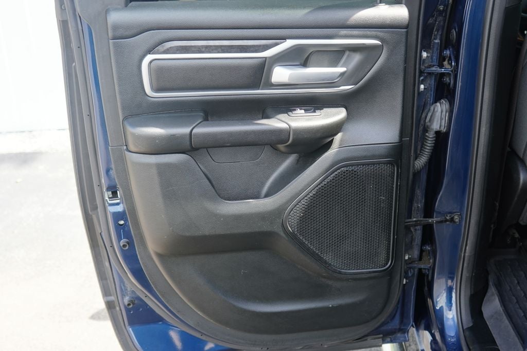 2021 RAM 1500 Big Horn Quad Cab 4x4 6'4' Box