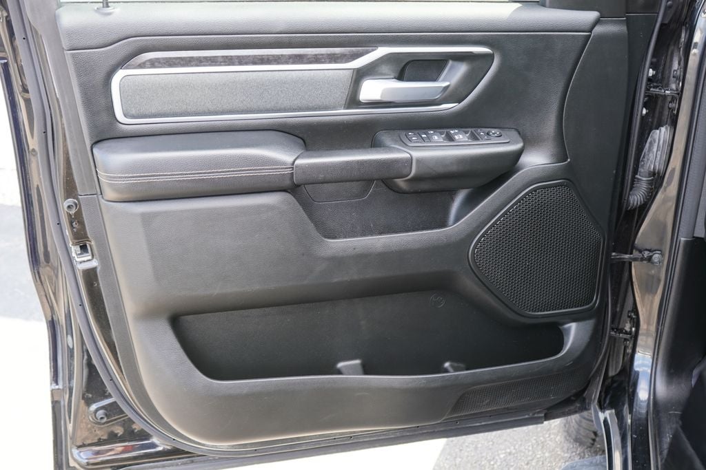 2022 RAM 1500 Big Horn Quad Cab 4x4 6'4' Box
