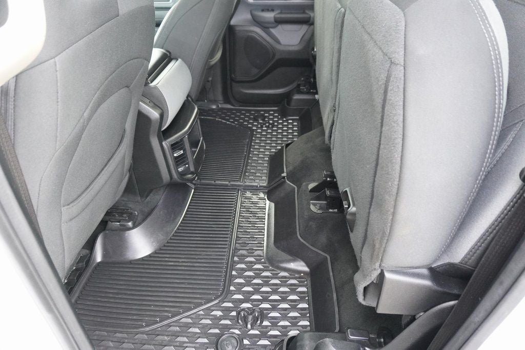 2020 RAM 1500 Big Horn Quad Cab 4x4 6'4' Box