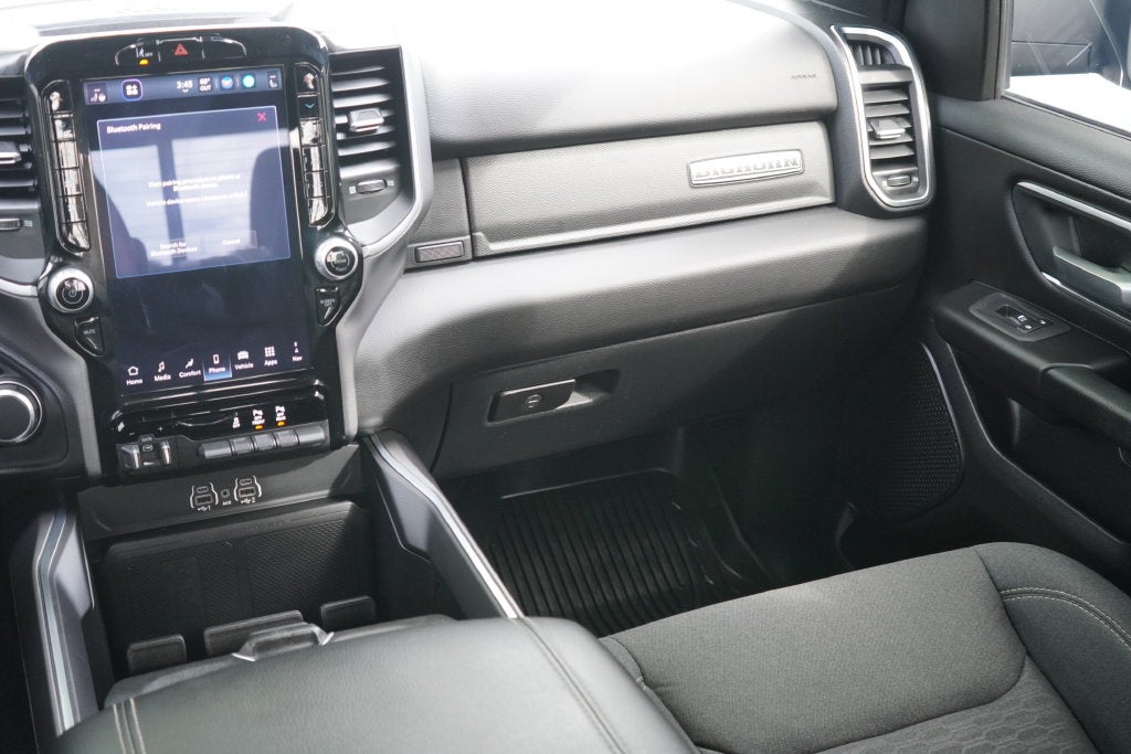 2025 RAM 1500 Big Horn Crew Cab 4x4 5'7' Box
