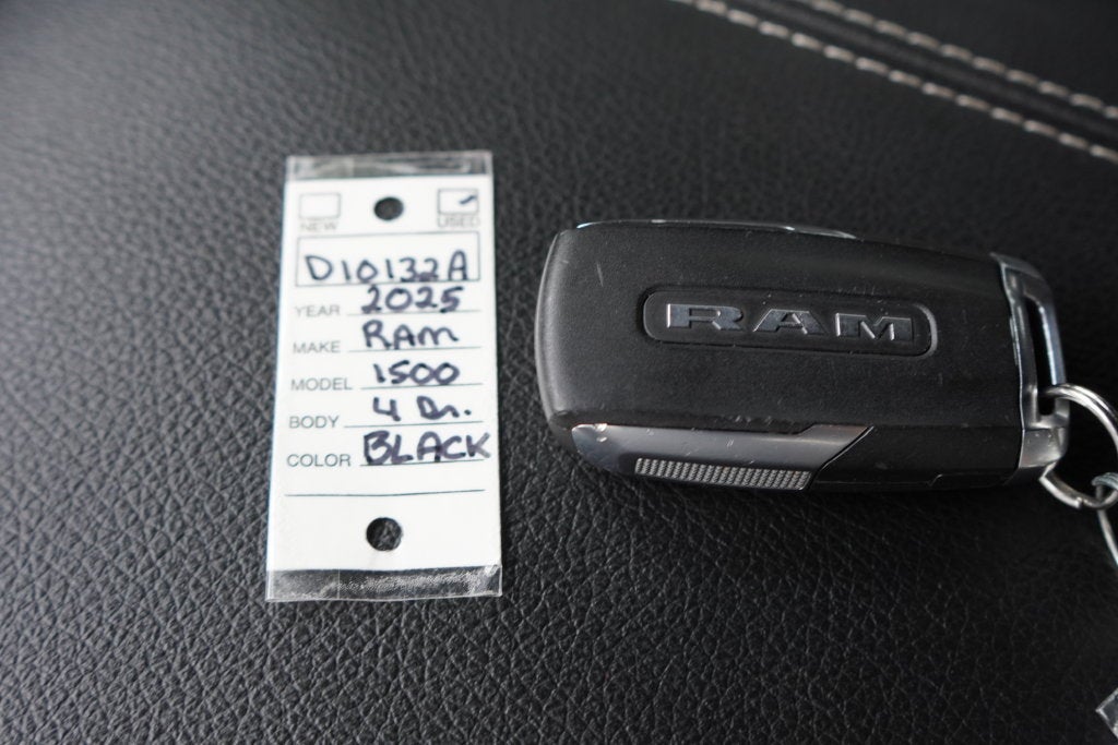 2025 RAM 1500 Big Horn Crew Cab 4x4 5'7' Box