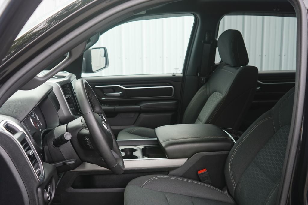 2025 RAM 1500 Big Horn Crew Cab 4x4 5'7' Box