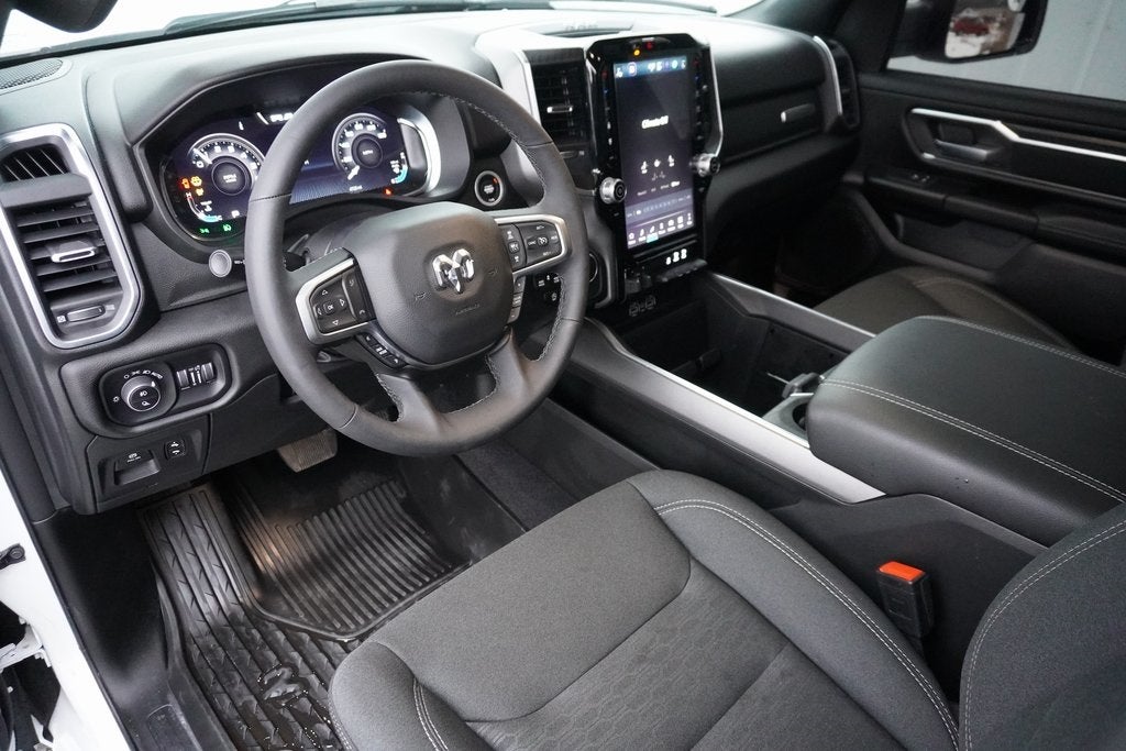 2025 RAM 1500 Big Horn Crew Cab 4x4 5'7' Box