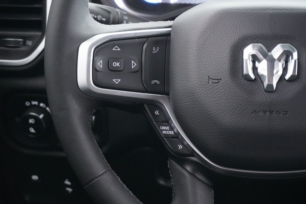 2025 RAM 1500 Big Horn Crew Cab 4x4 5'7' Box