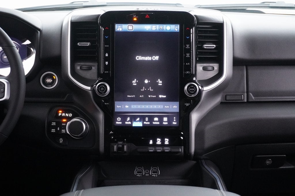 2025 RAM 1500 Big Horn Crew Cab 4x4 5'7' Box