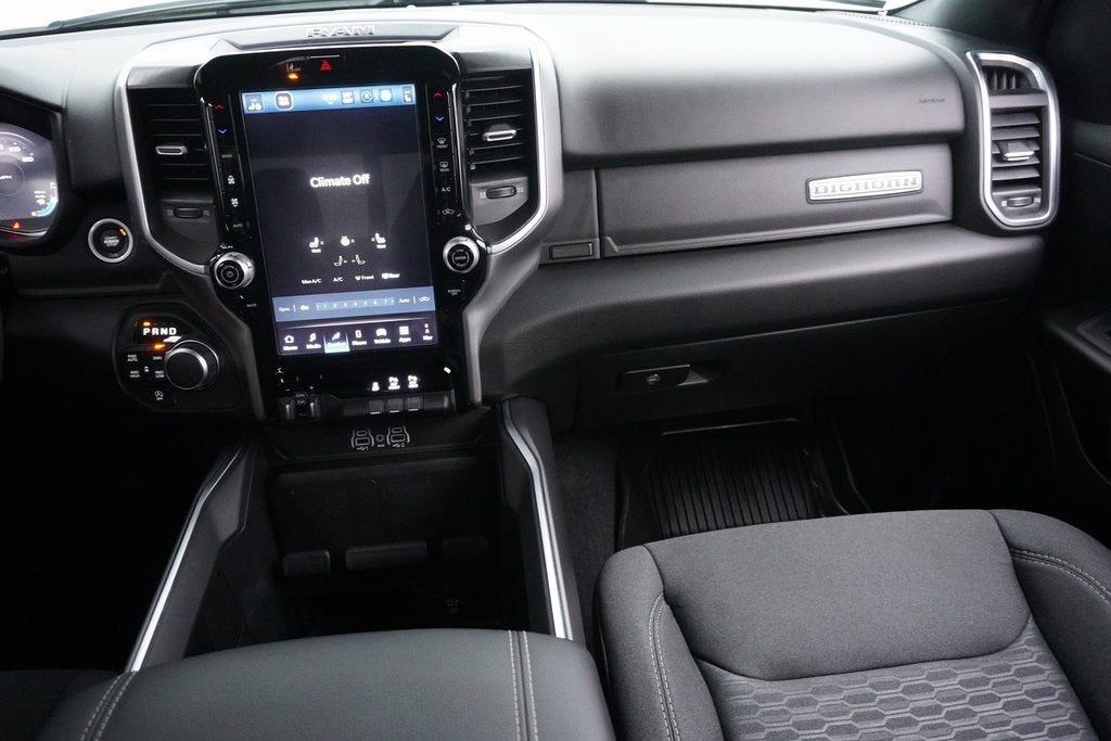 2025 RAM 1500 Big Horn Crew Cab 4x4 5'7' Box