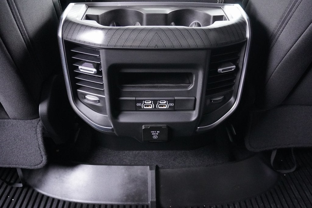 2025 RAM 1500 Big Horn Crew Cab 4x4 5'7' Box