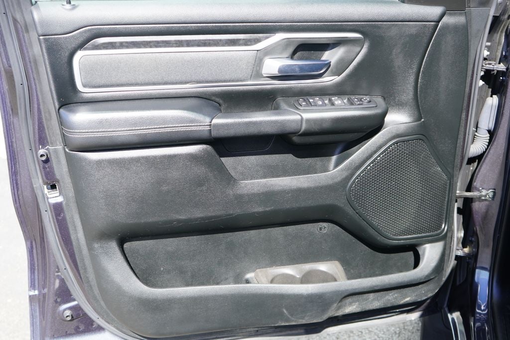 2020 RAM 1500 Big Horn Crew Cab 4x4 5'7' Box