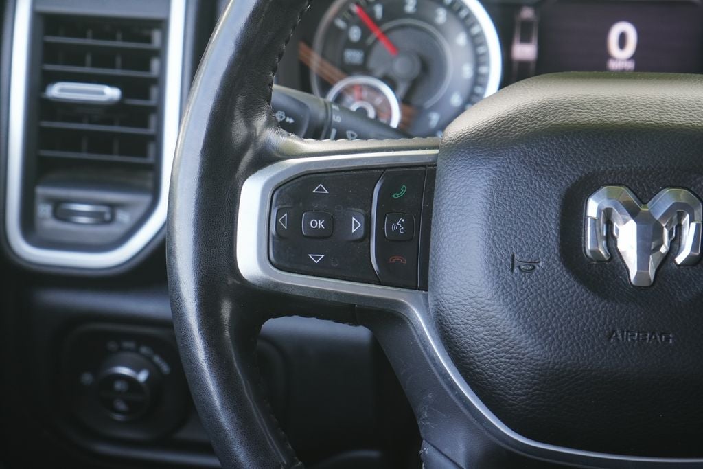 2020 RAM 1500 Big Horn Crew Cab 4x4 5'7' Box