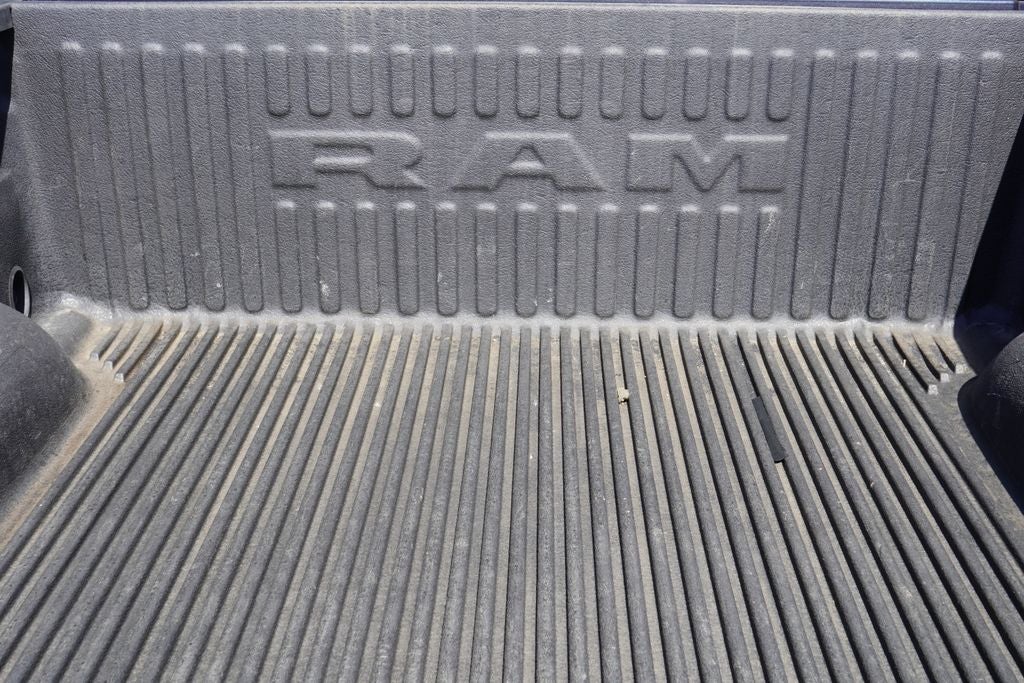 2020 RAM 1500 Big Horn Crew Cab 4x4 5'7' Box