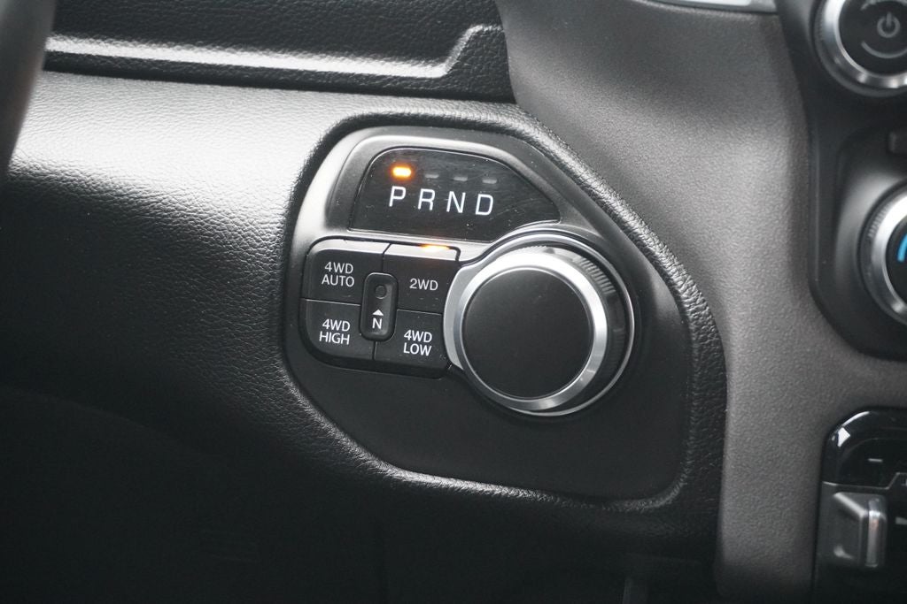 2021 RAM 1500 Big Horn Crew Cab 4x4 5'7' Box