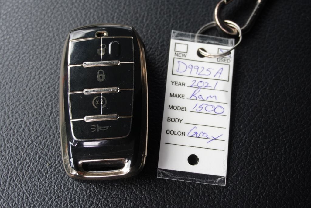 2021 RAM 1500 Big Horn Crew Cab 4x4 5'7' Box